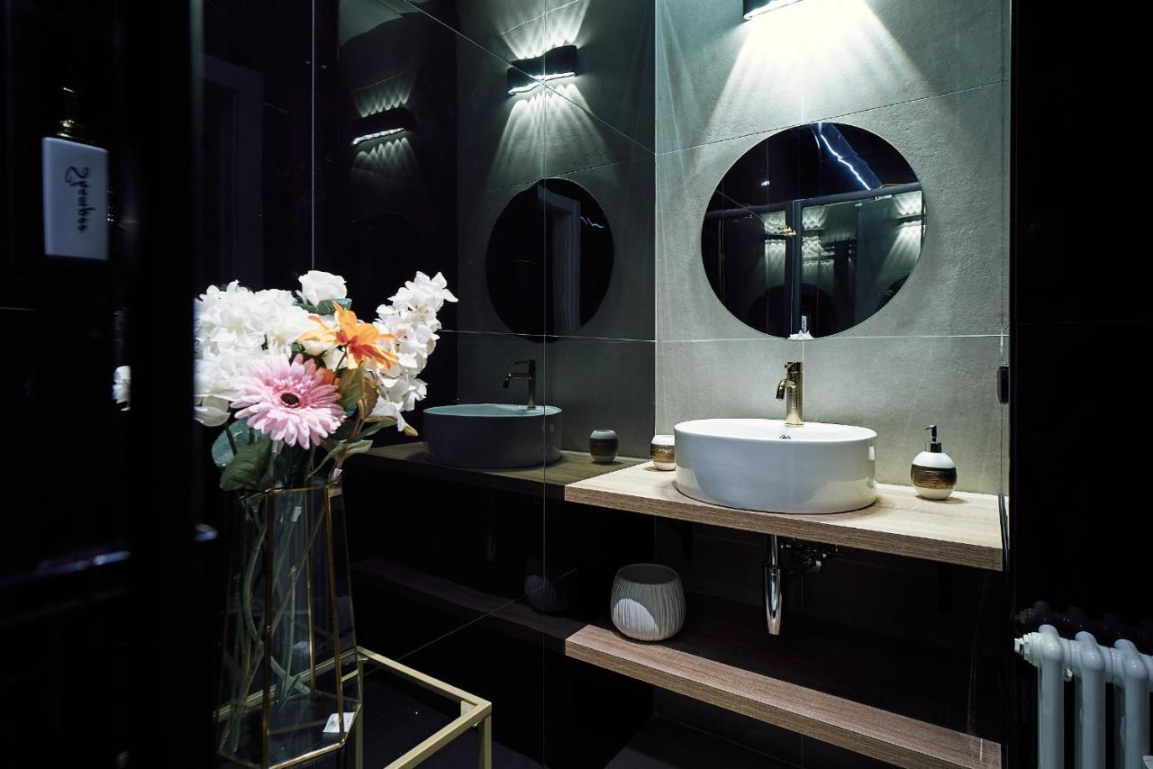 Chiclife - Lilienblum Chic Borgo Santa Caterina Apartment Бергамо Екстериор снимка